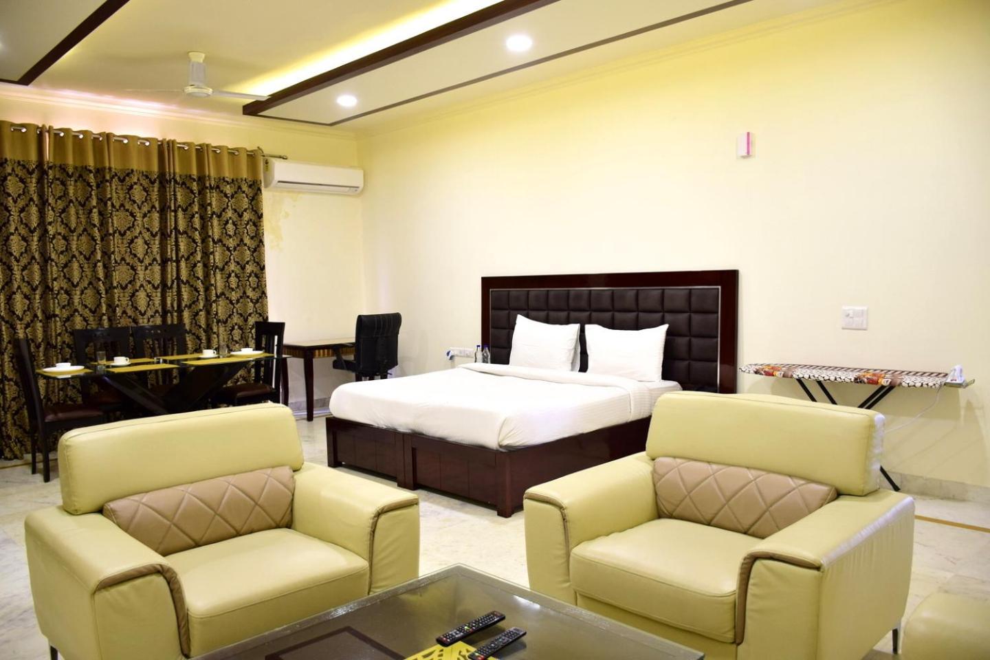 When In Gurgaon - Artemis Hospital 1 Min Walk, Fortis & Medanta 4 Mins Drive Εξωτερικό φωτογραφία